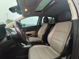 CHEVROLET - TRACKER - 2015/2015 - Prata - R$ 67.900,00