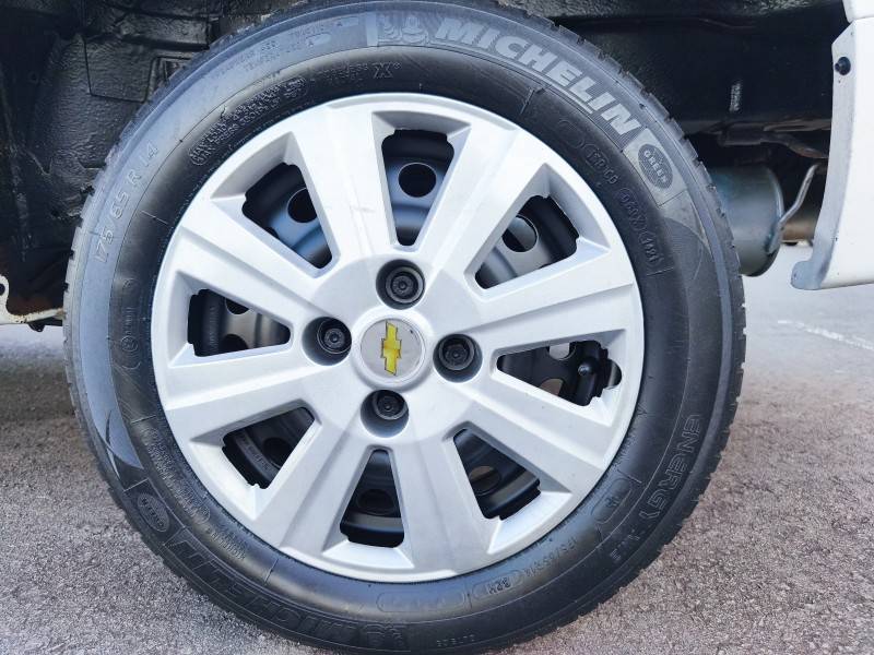 CHEVROLET - MONTANA - 2013/2008 - Branca - R$ 39.900,00