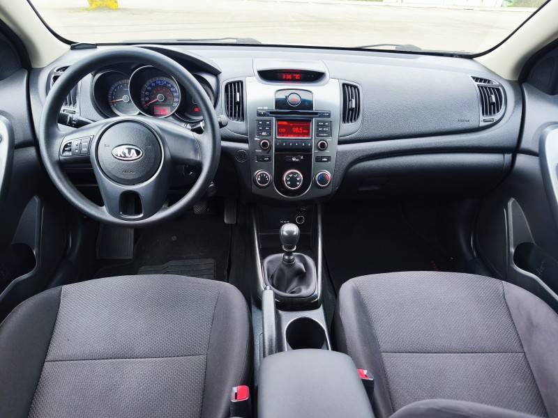 KIA MOTORS - CERATO - 2013/2013 - Branca - R$ 49.900,00