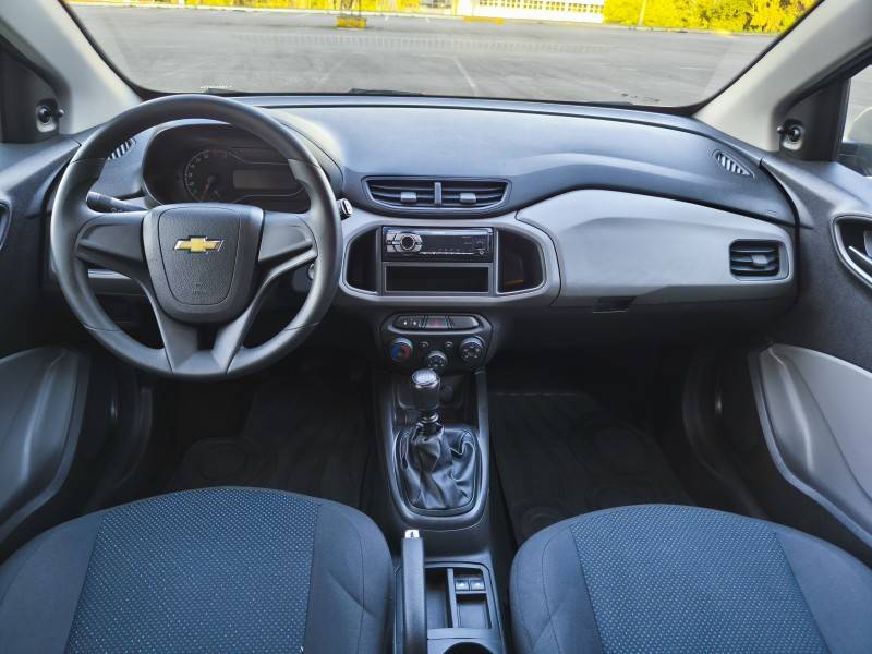 CHEVROLET - ONIX - 2018/2018 - Prata - R$ 48.900,00