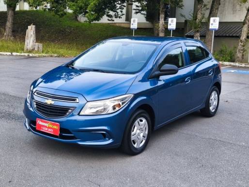 CHEVROLET - ONIX - 2015/2015 - Prata - R$ 46.900,00