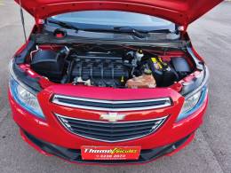CHEVROLET - ONIX - 2014/2014 - Vermelha - R$ 51.900,00
