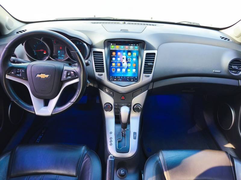 CHEVROLET - CRUZE - 2012/2012 - Prata - R$ 55.900,00