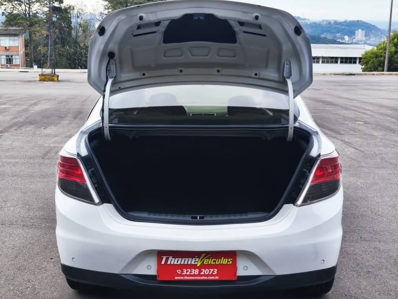 CHEVROLET - PRISMA - 2013/2013 - Branca - R$ 44.900,00