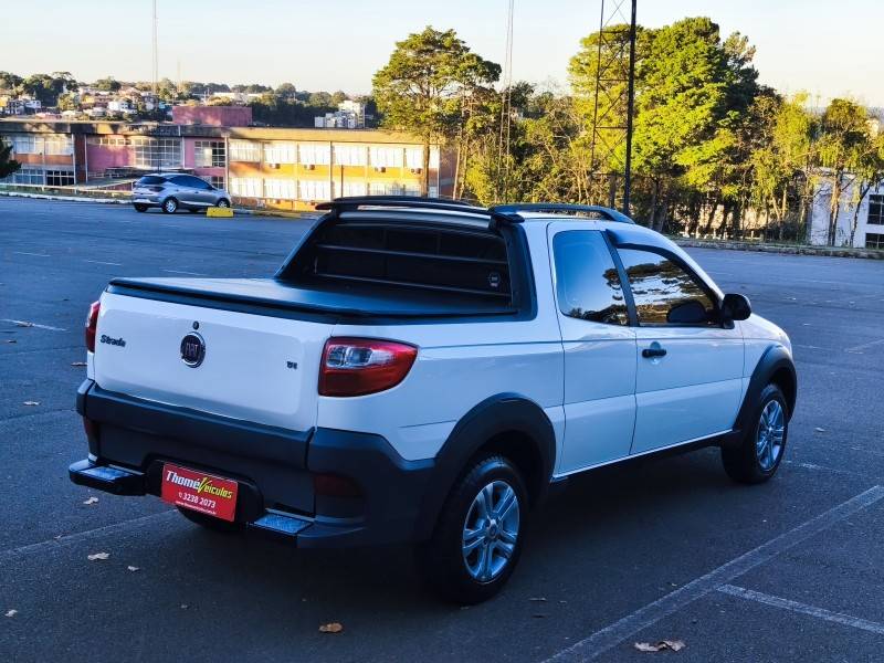 FIAT - STRADA - 2015/2015 - Branca - R$ 62.900,00