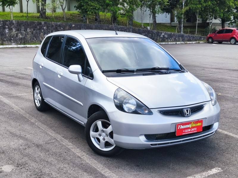HONDA - FIT - 2006/2006 - Prata - R$ 32.900,00