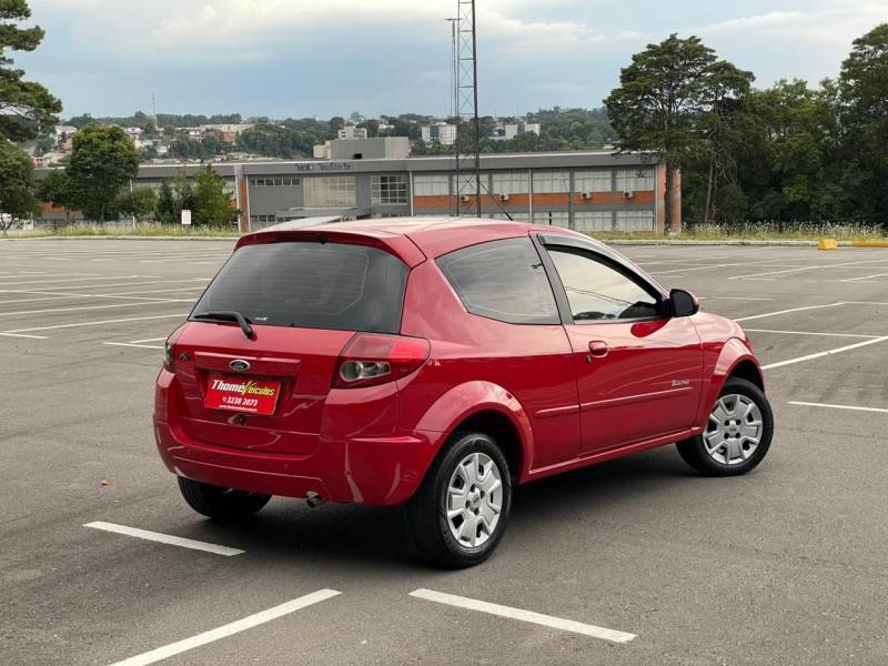 FORD - KA - 2011/2011 - Vermelha - R$ 26.900,00