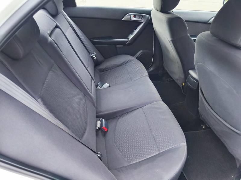 KIA MOTORS - CERATO - 2013/2013 - Branca - R$ 49.900,00