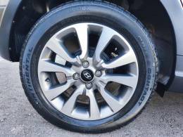 HYUNDAI - HB20X - 2017/2017 - Dourada - R$ 69.900,00