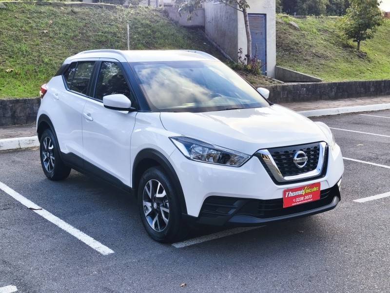 NISSAN - KICKS - 2021/2021 - Branca - R$ 89.900,00