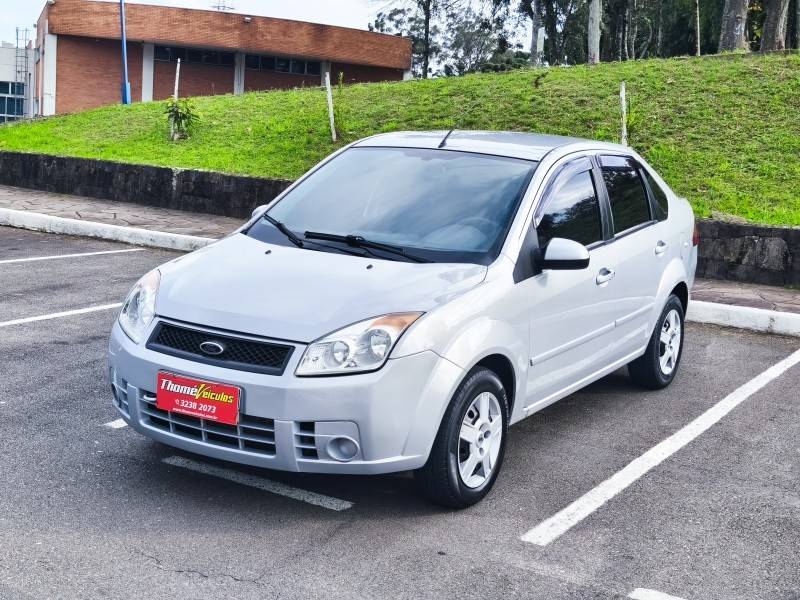FORD - FIESTA - 2009/2009 - Prata - R$ 28.900,00