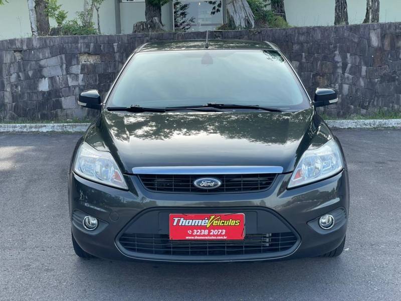 FORD - FOCUS - 2013/2013 - Cinza - R$ 42.900,00