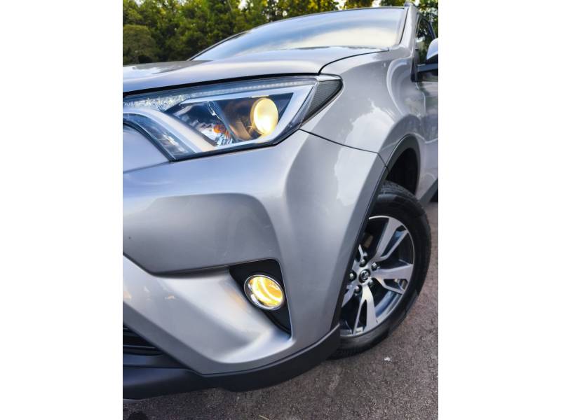 TOYOTA - RAV4 - 2018/2018 - Prata - R$ 119.900,00