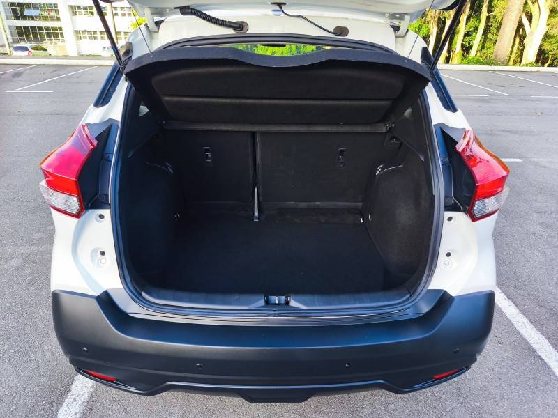 NISSAN - KICKS - 2021/2021 - Branca - R$ 89.900,00