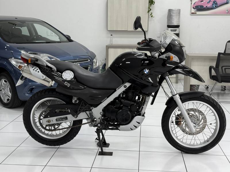 BMW - G 650 - 2011/2011 - Preta - R$ 23.900,00