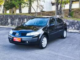 RENAULT - MÉGANE - 2010/2011 - Preta - R$ 31.900,00