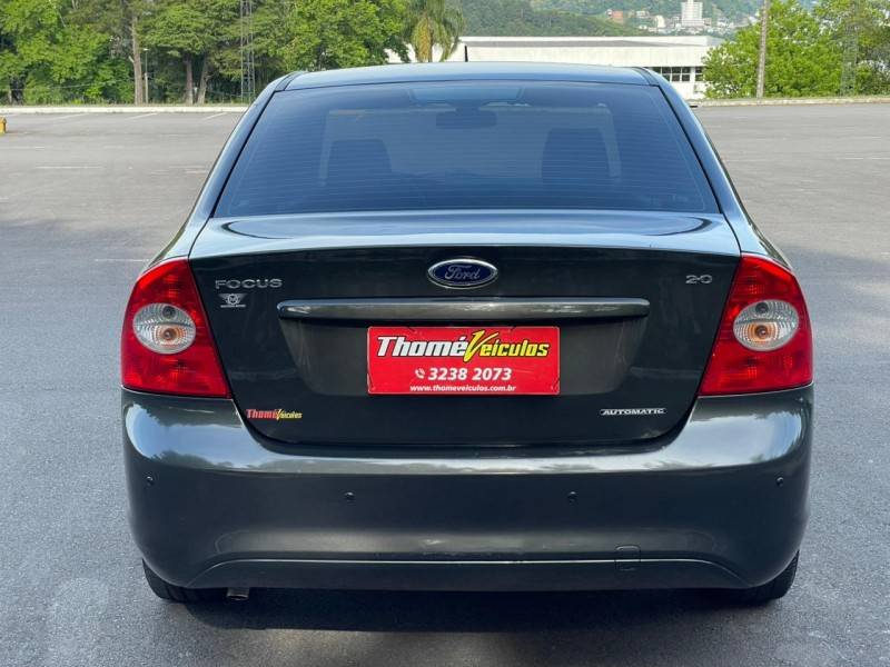 FORD - FOCUS - 2013/2013 - Cinza - R$ 42.900,00