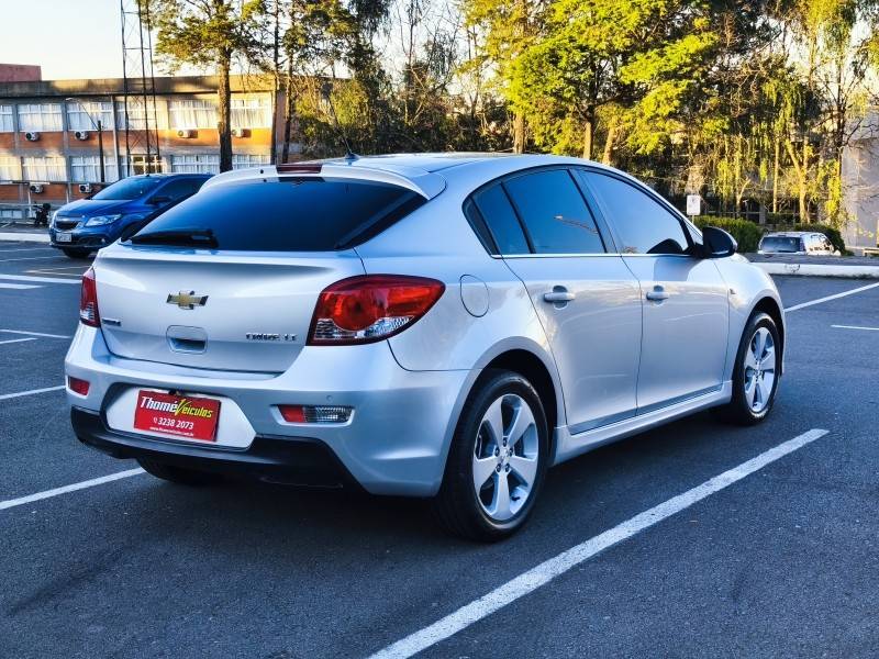 CHEVROLET - CRUZE - 2014/2014 - Prata - R$ 62.900,00