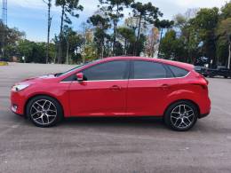 FORD - FOCUS - 2016/2016 - Vermelha - R$ 72.900,00