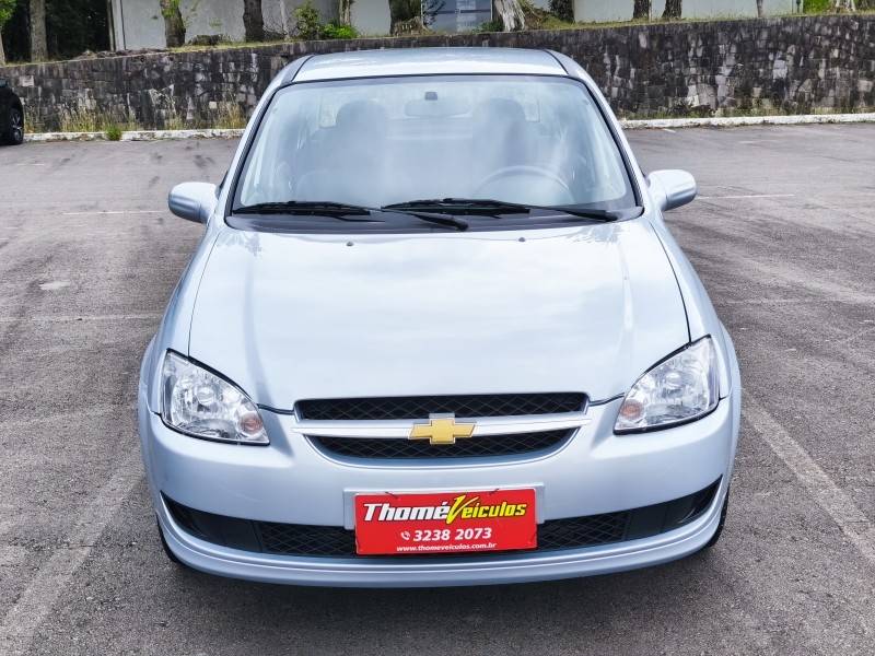 CHEVROLET - CLASSIC - 2013/2013 - Prata - R$ 29.900,00