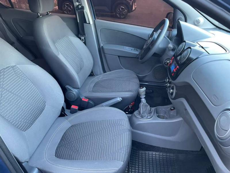 FIAT - PALIO - 2015/2015 - Cinza - R$ 38.900,00