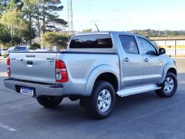 TOYOTA - HILUX - 2015/2015 - Prata - R$ 111.900,00