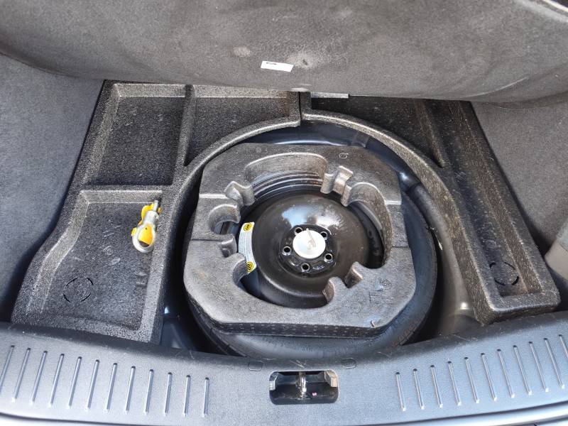 FORD - FOCUS - 2013/2013 - Cinza - R$ 41.900,00