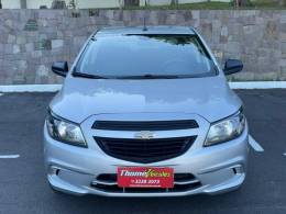 CHEVROLET - ONIX - 2019/2019 - Prata - R$ 52.900,00