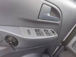 VOLKSWAGEN - FOX - 2009/2009 - Branca - R$ 29.900,00