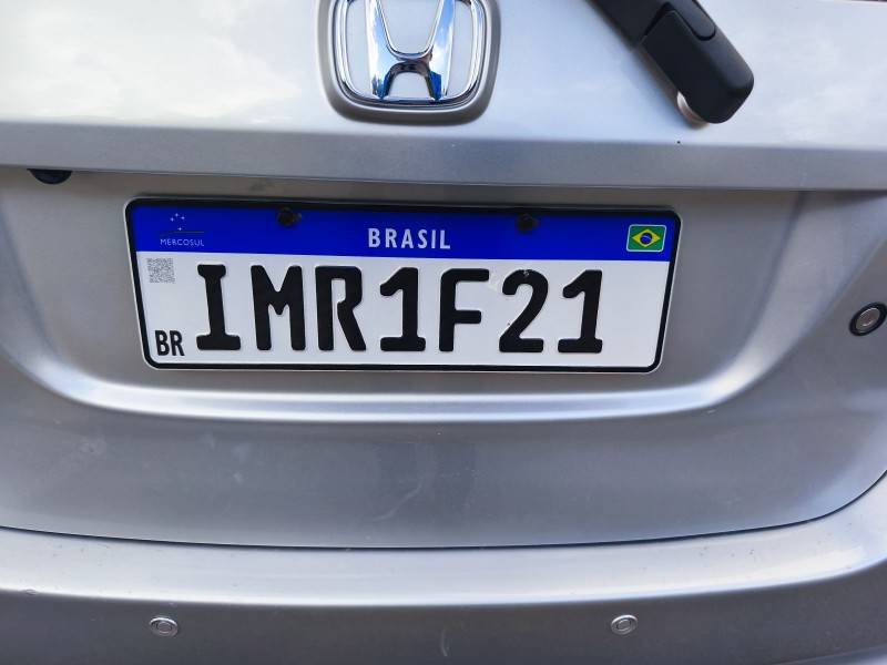 HONDA - FIT - 2006/2006 - Prata - R$ 32.900,00