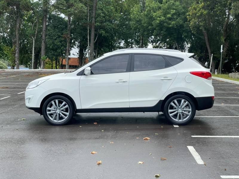 HYUNDAI - IX35 - 2015/2015 - Branca - R$ 73.900,00