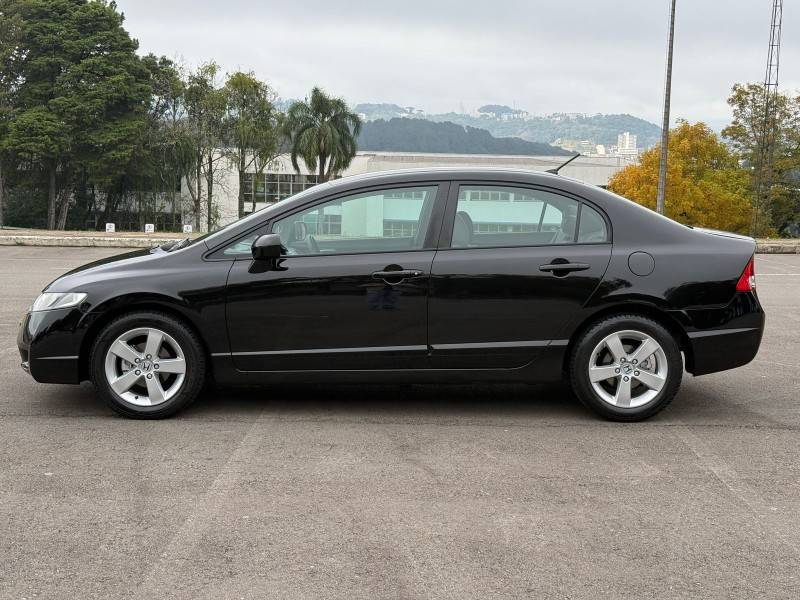 HONDA - CIVIC - 2010/2010 - Preta - R$ 51.900,00