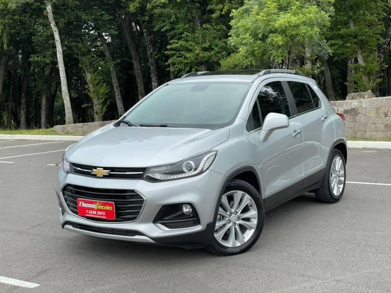 CHEVROLET - TRACKER - 2017/2017 - Prata - R$ 86.900,00