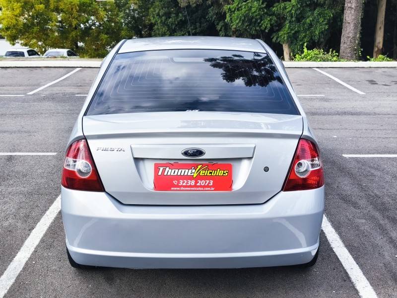 FORD - FIESTA - 2009/2009 - Prata - R$ 28.900,00