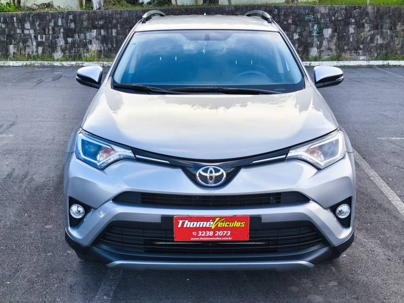 TOYOTA - RAV4 - 2018/2018 - Prata - R$ 119.900,00