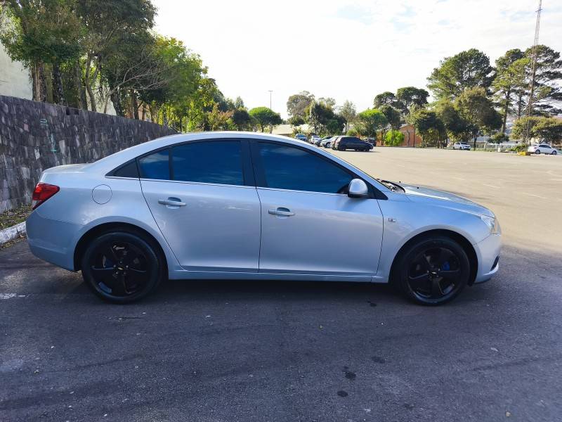 CHEVROLET - CRUZE - 2012/2012 - Prata - R$ 55.900,00