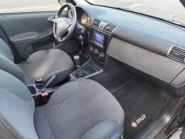 FIAT - STILO - 2005/2006 - Preta - R$ 28.900,00