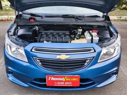 CHEVROLET - ONIX - 2015/2015 - Prata - R$ 46.900,00