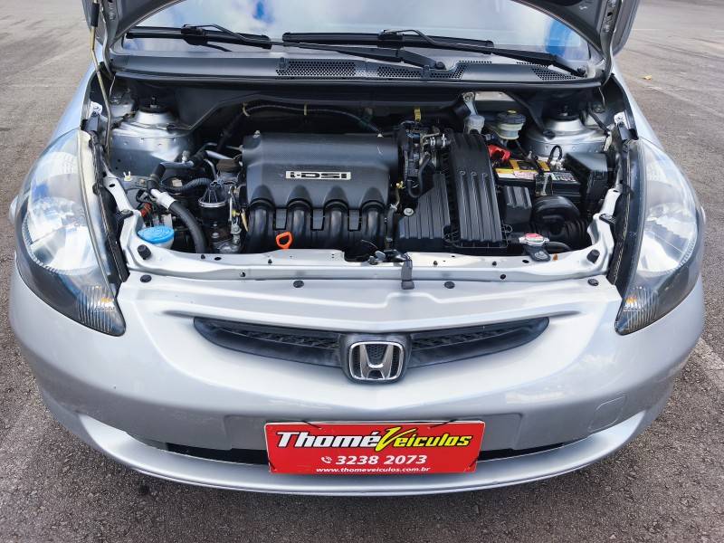 HONDA - FIT - 2006/2006 - Prata - R$ 32.900,00