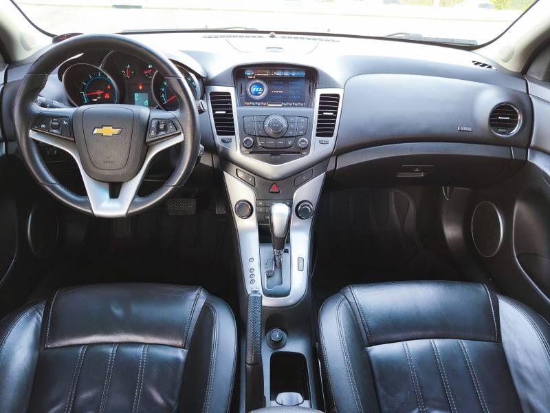 CHEVROLET - CRUZE - 2014/2014 - Prata - R$ 62.900,00