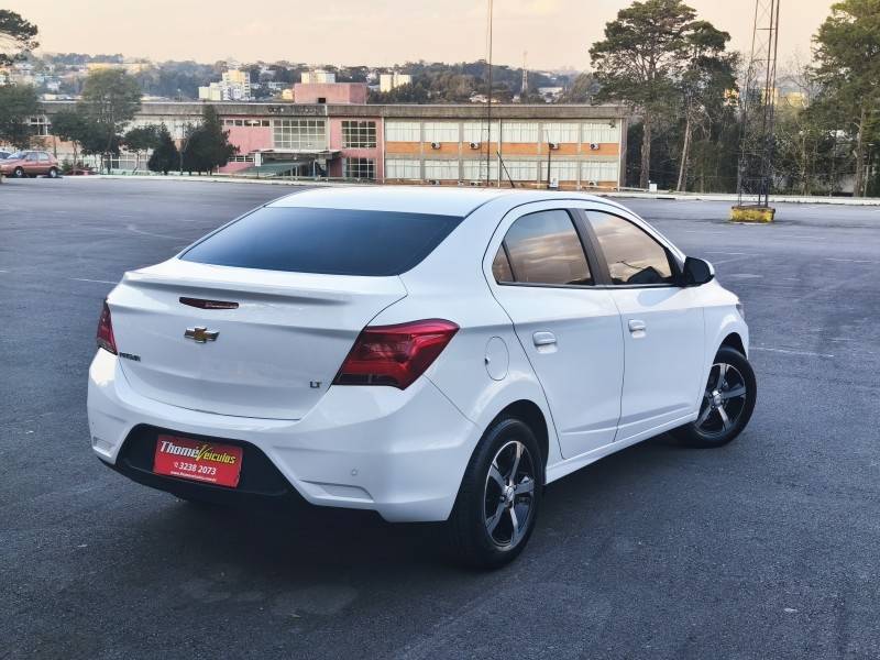CHEVROLET - PRISMA - 2017/2017 - Branca - R$ 57.900,00