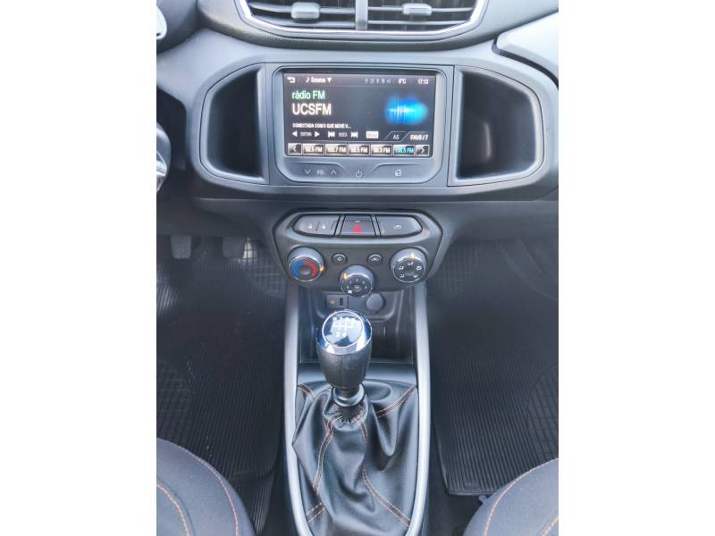 CHEVROLET - ONIX - 2014/2014 - Vermelha - R$ 51.900,00