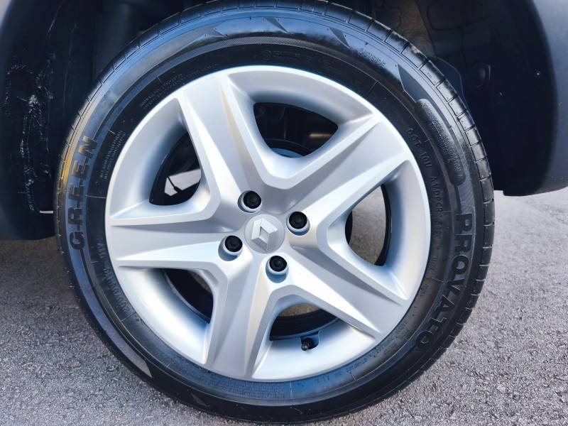 RENAULT - SANDERO - 2021/2021 - Branca - R$ 68.900,00