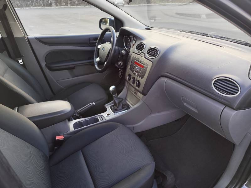 FORD - FOCUS - 2013/2013 - Cinza - R$ 41.900,00
