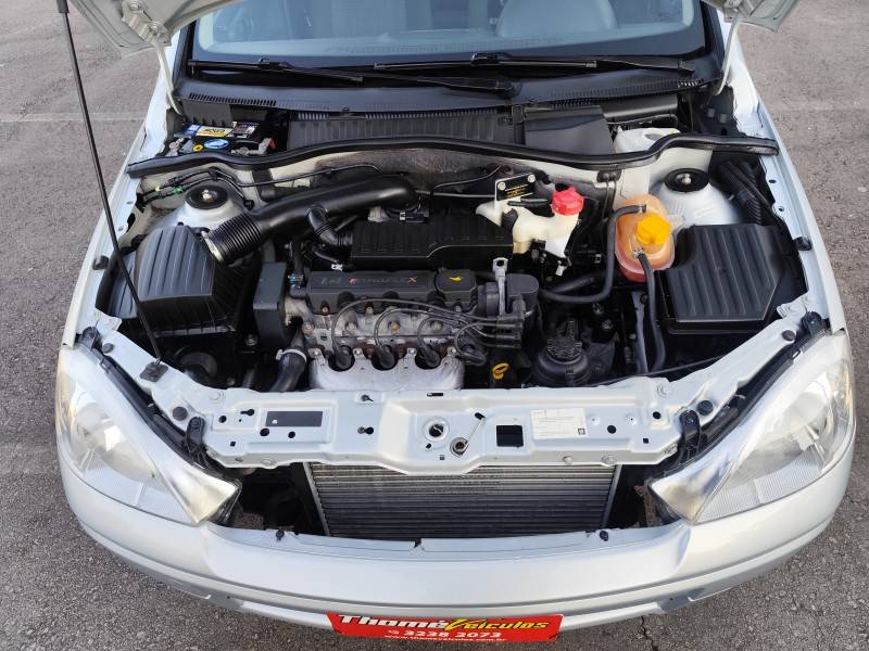 CHEVROLET - CORSA - 2009/2009 - Prata - R$ 29.900,00