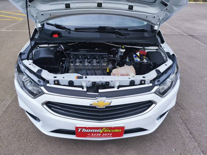 CHEVROLET - ONIX - 2018/2018 - Branca - R$ 63.900,00