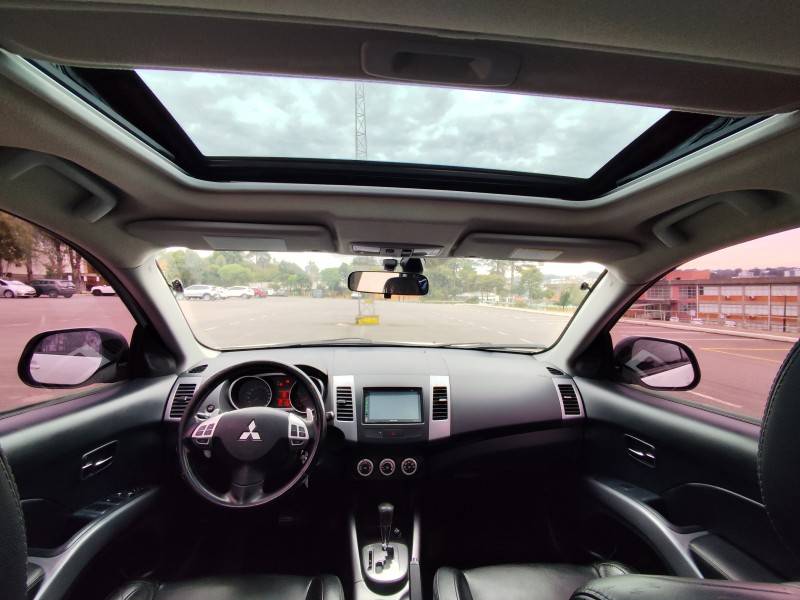 MITSUBISHI - OUTLANDER - 2011/2011 - Branca - R$ 59.900,00