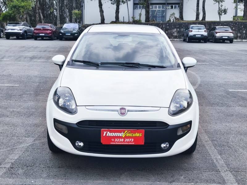 FIAT - PUNTO - 2014/2014 - Branca - R$ 39.900,00