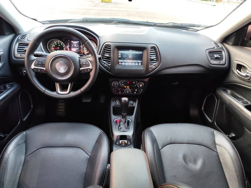 JEEP - COMPASS - 2021/2021 - Cinza - R$ 99.900,00