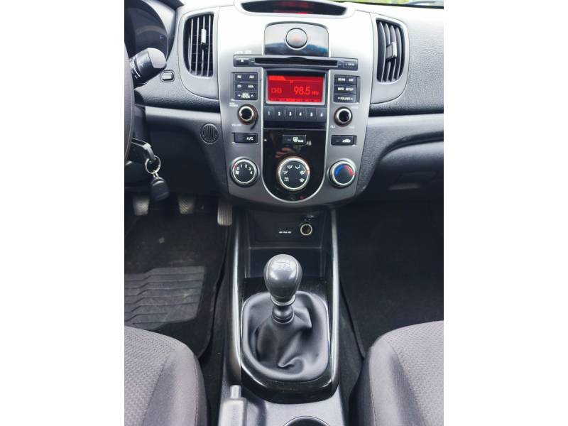 KIA MOTORS - CERATO - 2013/2013 - Branca - R$ 49.900,00